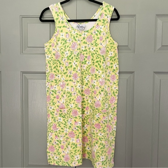 Lilly Pulitzer Dresses & Skirts - Lilly Pulitzer Cotton Sleeveless Square Neck Mini Sundress with Pockets Yellow
